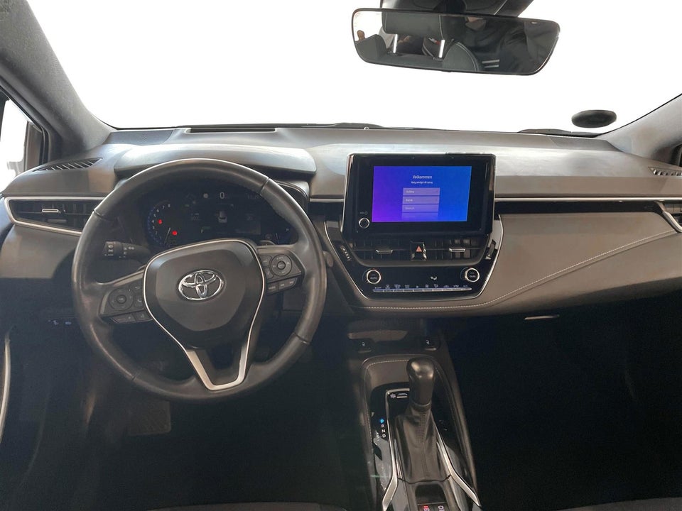 Toyota Corolla 2,0 Hybrid Active Premium Touring Sports MDS 5d