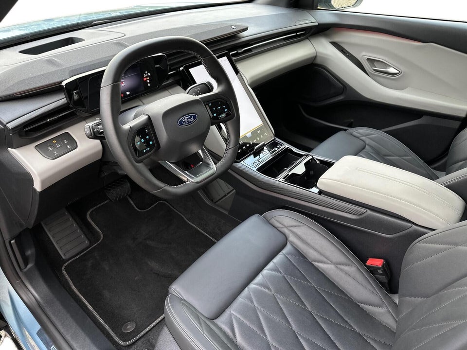 Ford Explorer 84 Premium Extended Range AWD 5d