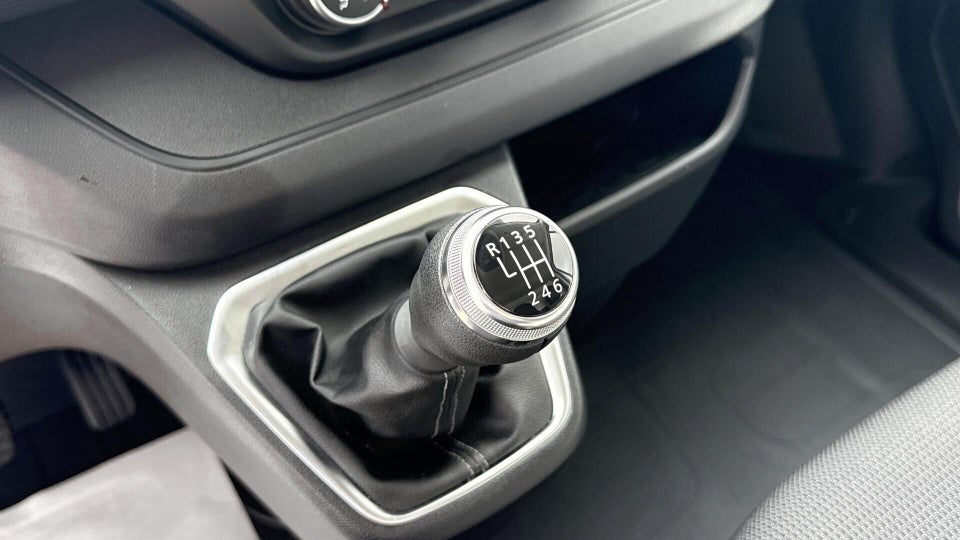 Renault Trafic 2,0 dCi 130 L2H1 Tekno