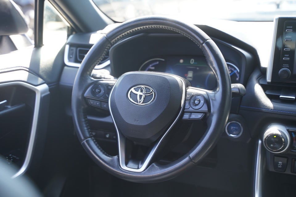 Toyota RAV4 2,5 Hybrid H3 Style MDS 5d