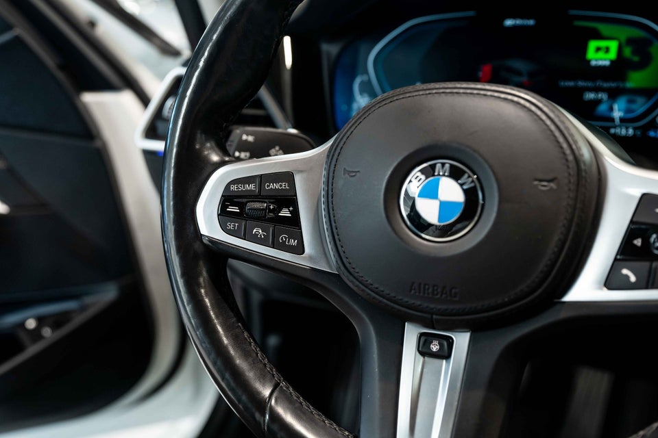 BMW 330e 2,0 Touring Sport Line aut. 5d