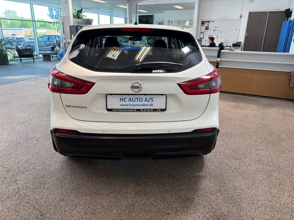 Nissan Qashqai 1,3 Dig-T 140 Visia 5d