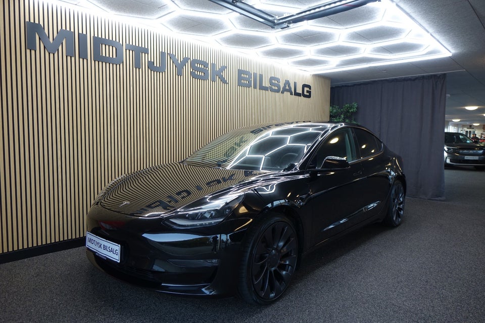 Tesla Model 3 Performance AWD 4d