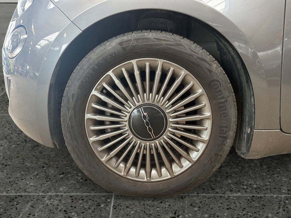 Fiat 500e 42 Icon 3d