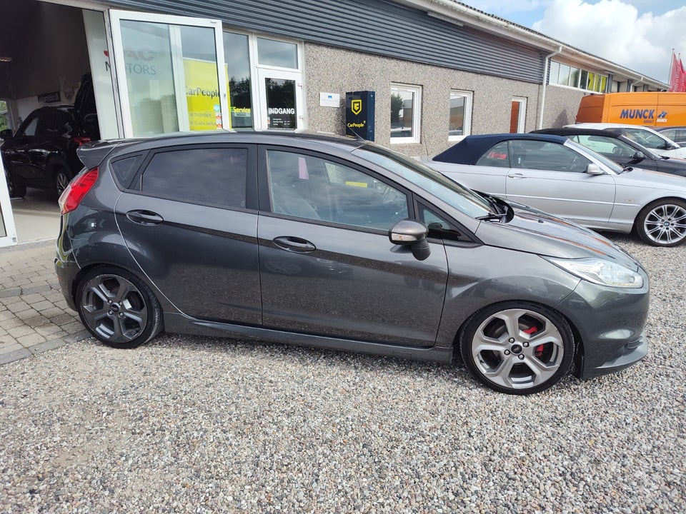 Ford Fiesta 1,0 EcoBoost ST-Line 5d