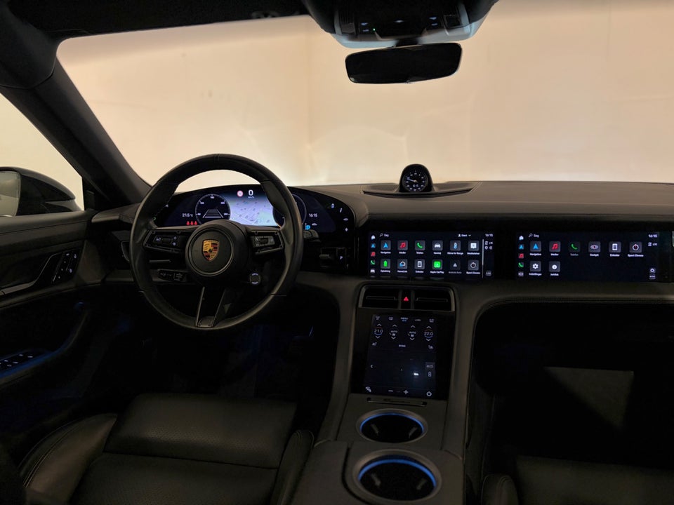 Porsche Taycan 4S Performance+ 4d
