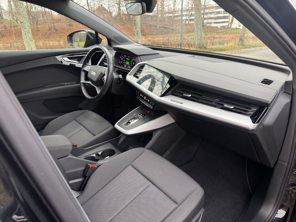 Audi Q4 e-tron 35  5d