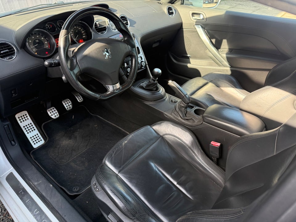 Peugeot RCZ 1,6 THP 200 2d