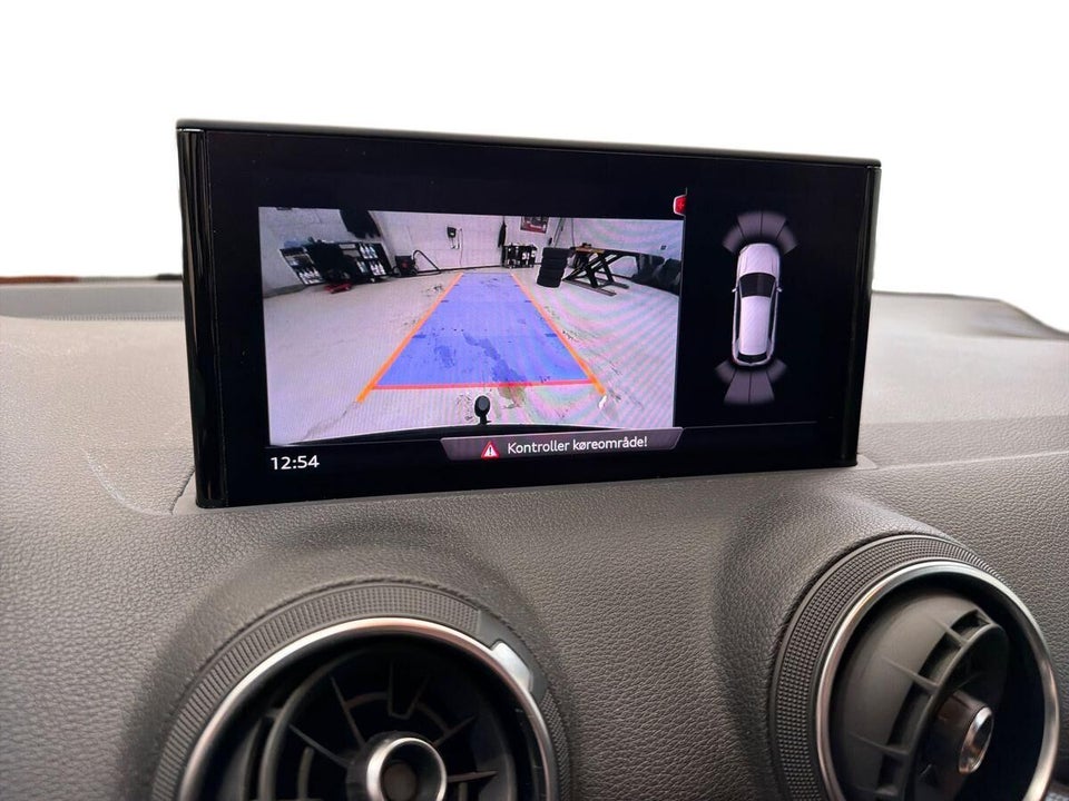 Audi Q2 35 TFSi Prestige S-tr. 5d