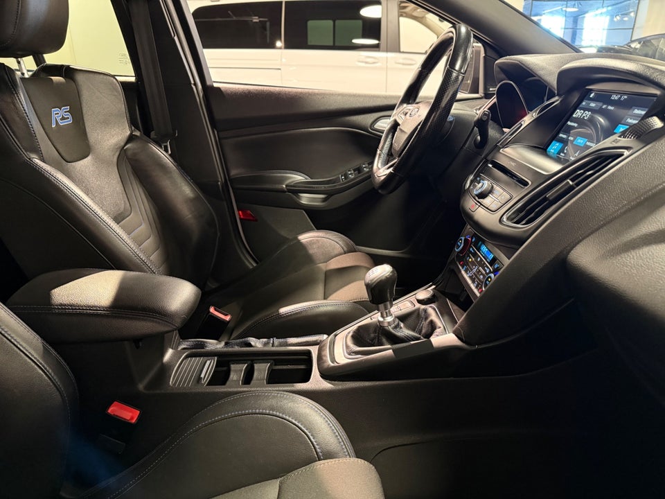 Ford Focus 2,3 SCTi 350 RS 5d