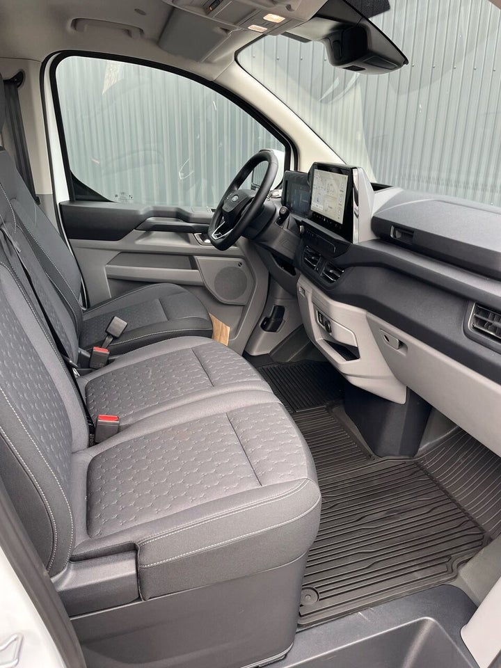 Ford Transit Custom 300 L2 2,0 EcoBlue Limited aut.