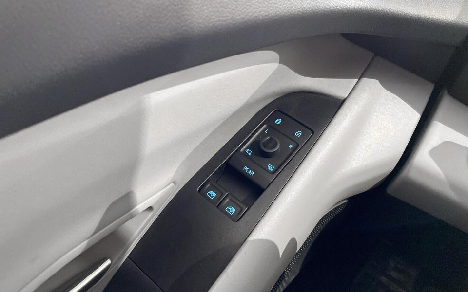 Ford Capri 77 Select Extended Range 5d