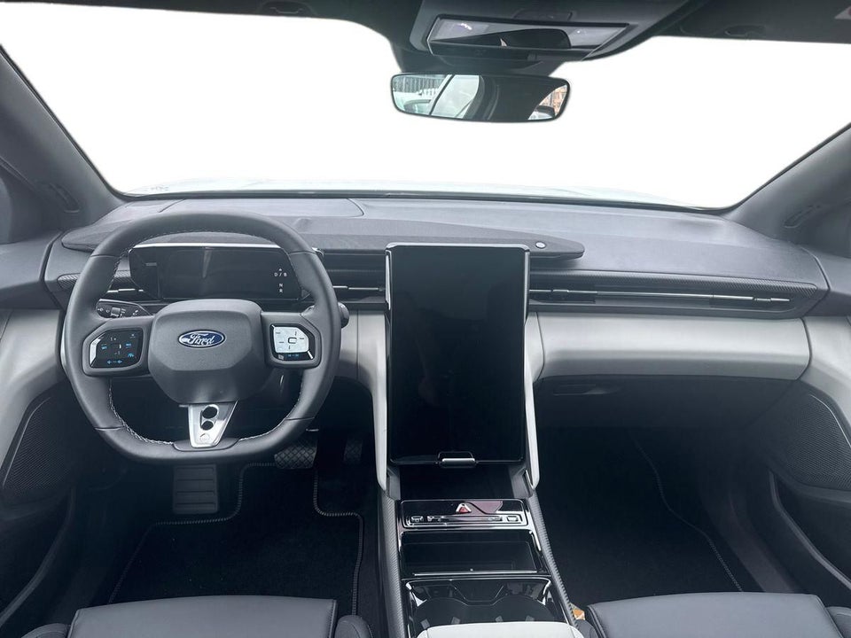 Ford Capri 84 Premium Extended Range AWD 5d