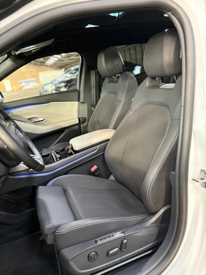 Ford Capri 79 Premium Extended Range AWD 5d