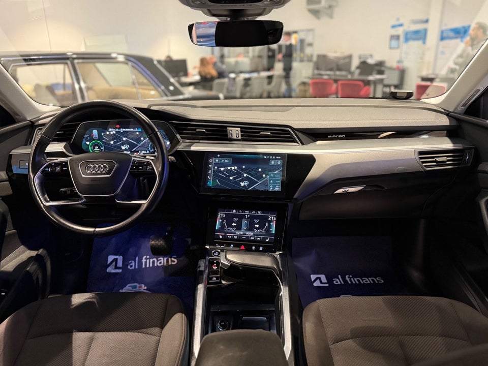 Audi e-tron 55 quattro 5d