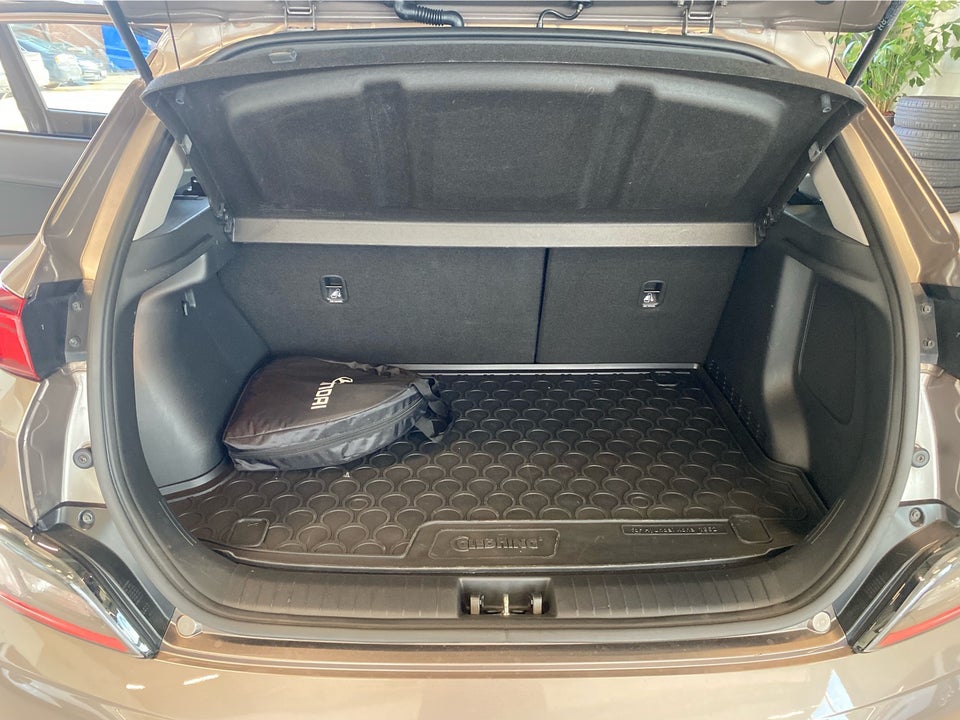 Hyundai Kona 64 EV Ultimate 5d