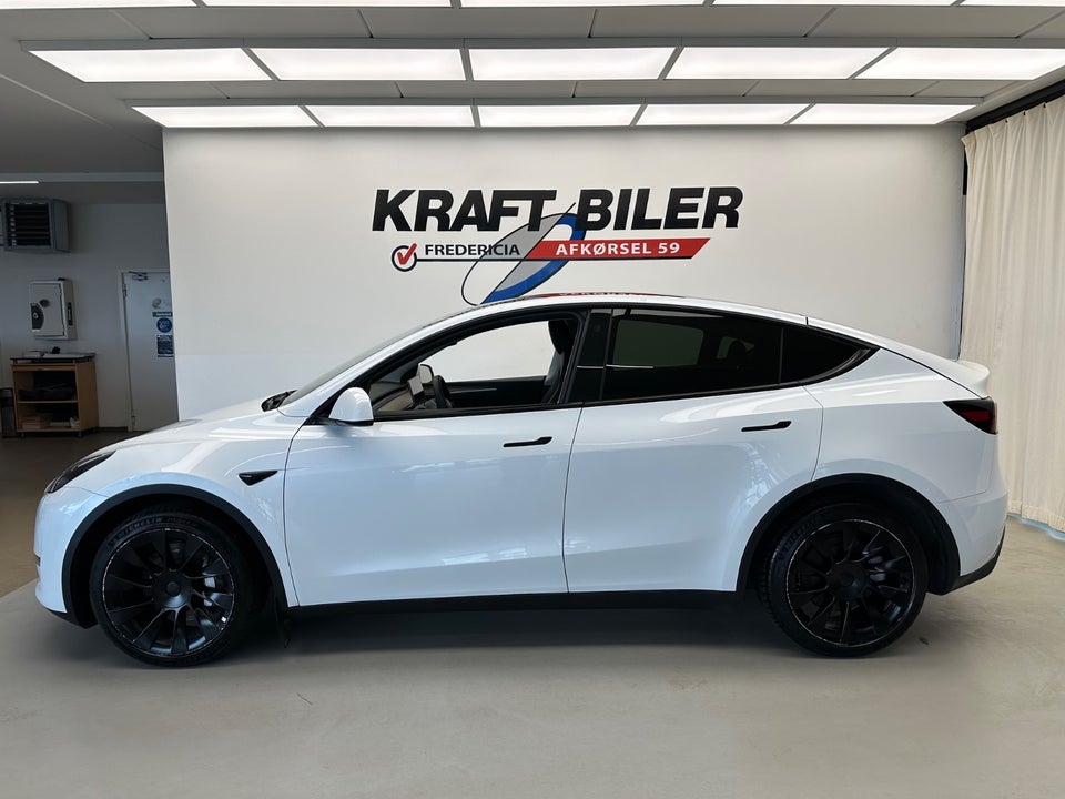 Tesla Model Y Long Range AWD 5d