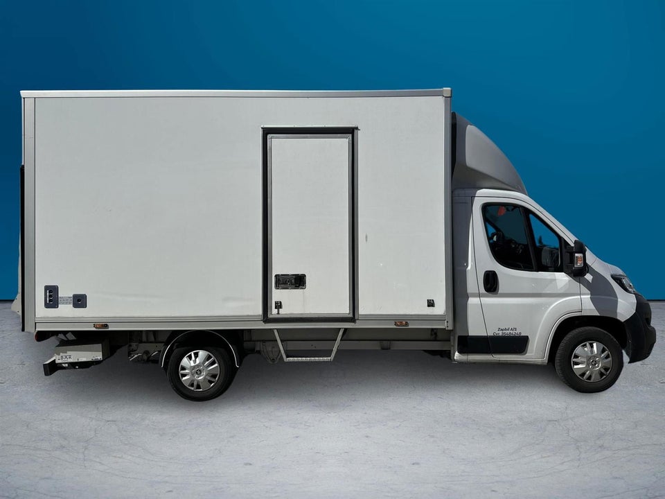 Peugeot Boxer 335 2,2 BlueHDi 140 L3 Plus 2d