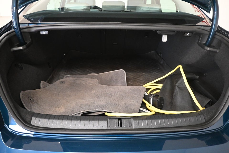 VW Passat 1,4 GTE+ Pro DSG 4d