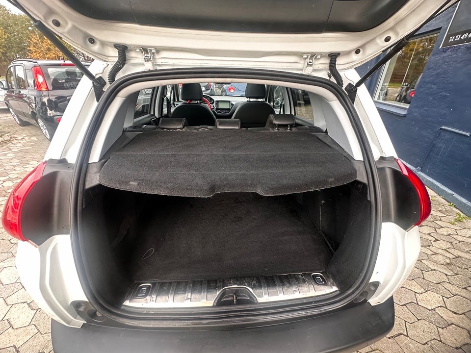 Peugeot 2008 1,6 BlueHDi 100 Allure 5d