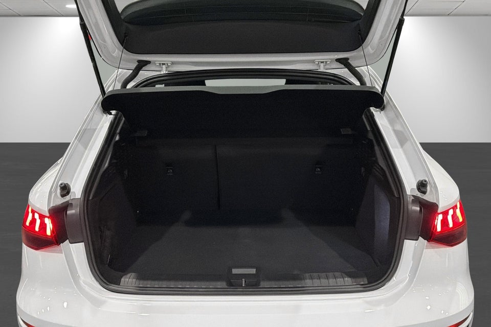 Audi A3 40 TFSi e Prestige Sportback S-tr. 5d