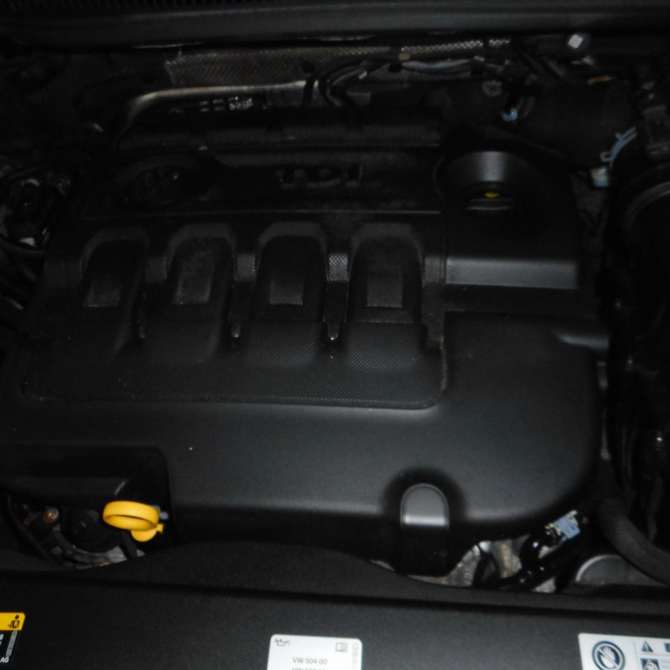 VW Touran 1,6 TDi 115 Comfortline DSG 7prs 5d