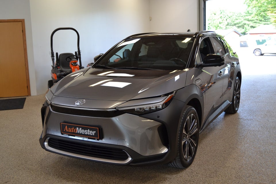 Toyota bZ4X Executive 5d