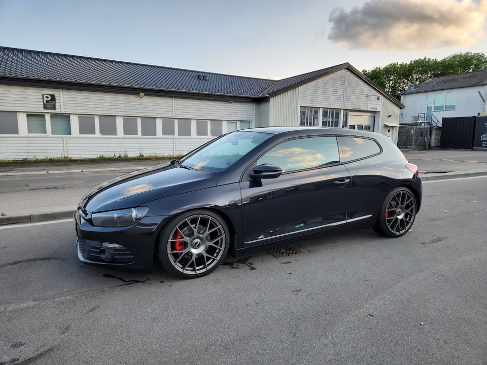 VW Scirocco 2,0 TSi 200 Sport 3d