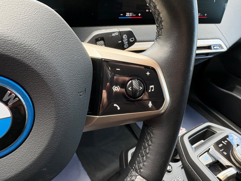 BMW iX xDrive40 Sport 5d