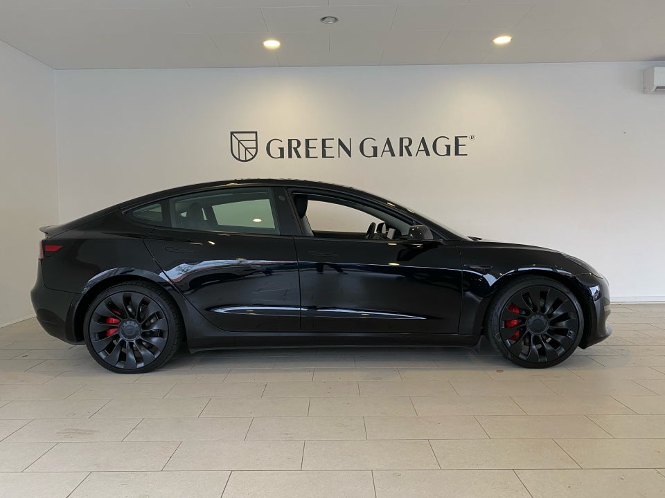 Tesla Model 3 Performance AWD 4d