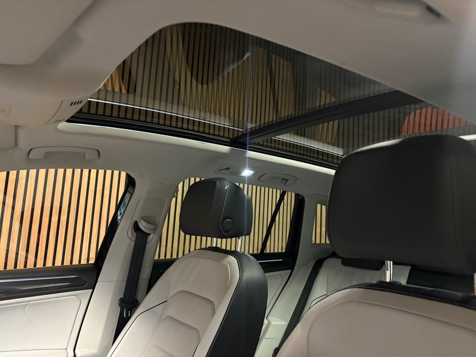 VW Tiguan 2,0 TDi 190 R-line DSG 4Motion 5d