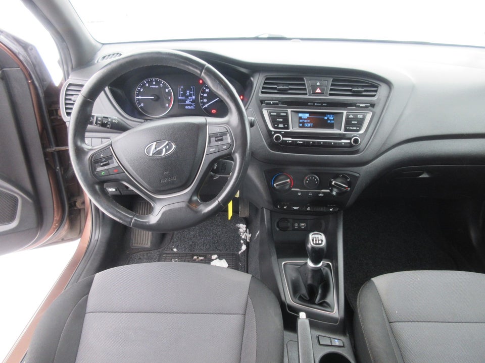 Hyundai i20 1,25 Fresh 5d