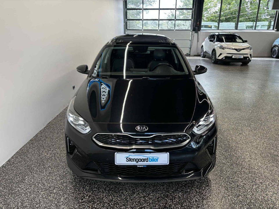 Kia Ceed 1,6 PHEV Upgrade Premium+ SW DCT 5d