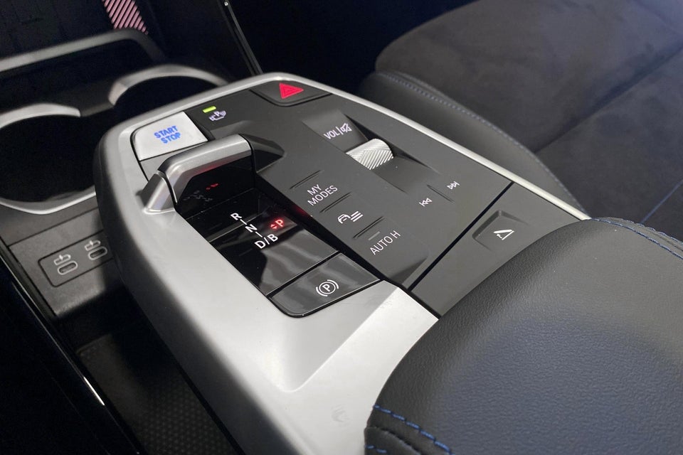 BMW iX1 eDrive20 M-Sport 5d