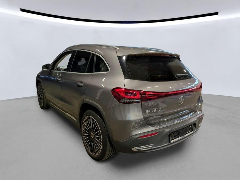 Mercedes EQA250 Progressive Line 5d