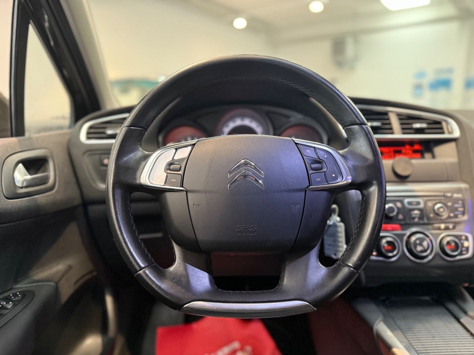 Citroën C4 1,6 e-HDi 115 Exclusive E6G 5d