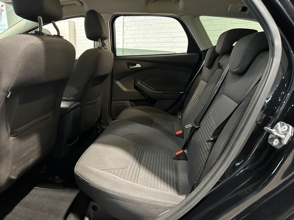 Ford Focus 1,0 SCTi 125 Business stc. 5d