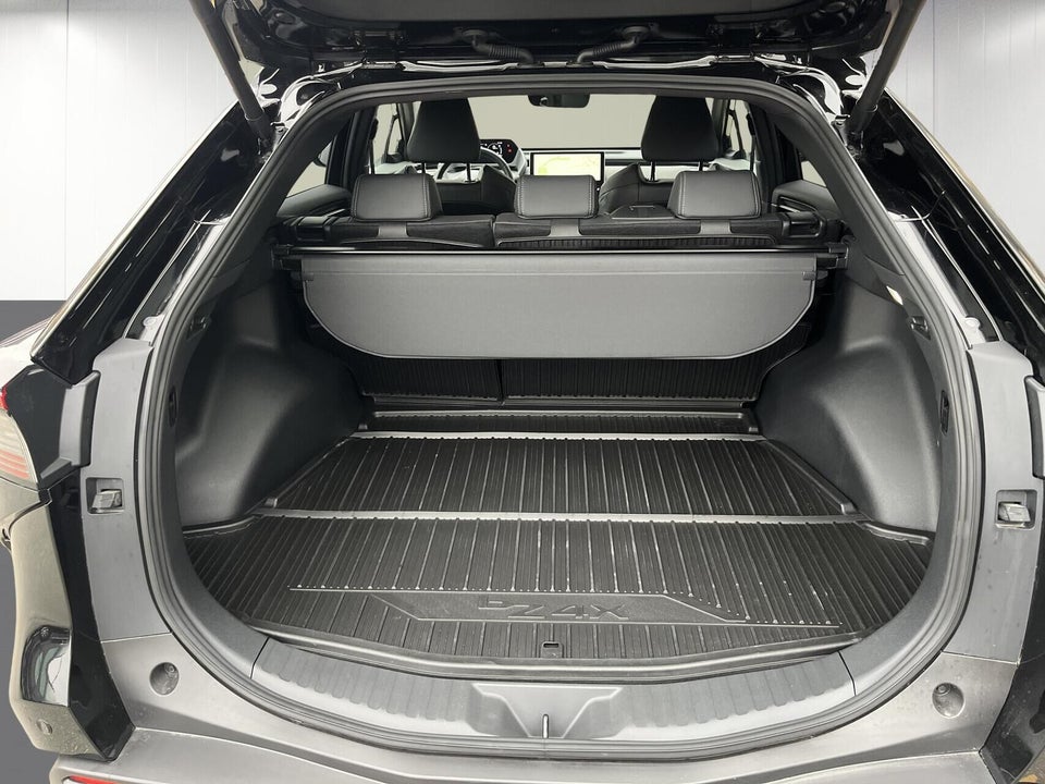 Toyota bZ4X Active 5d