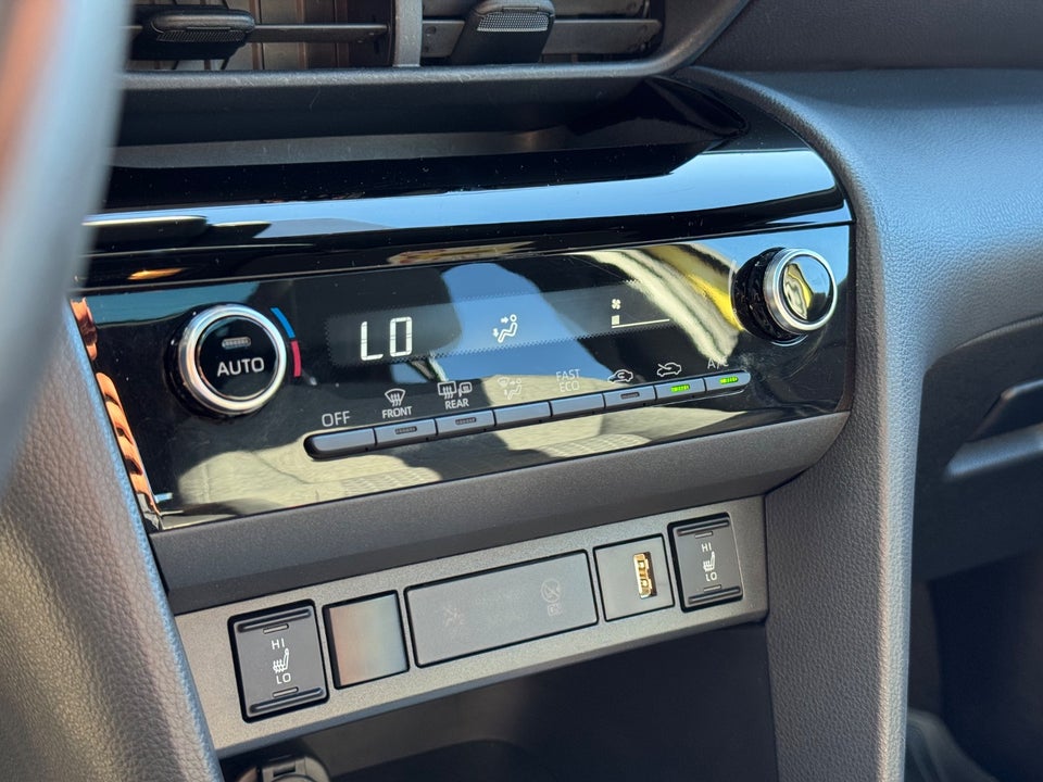 Toyota Yaris Cross 1,5 Hybrid Style Tech+ e-CVT 5d
