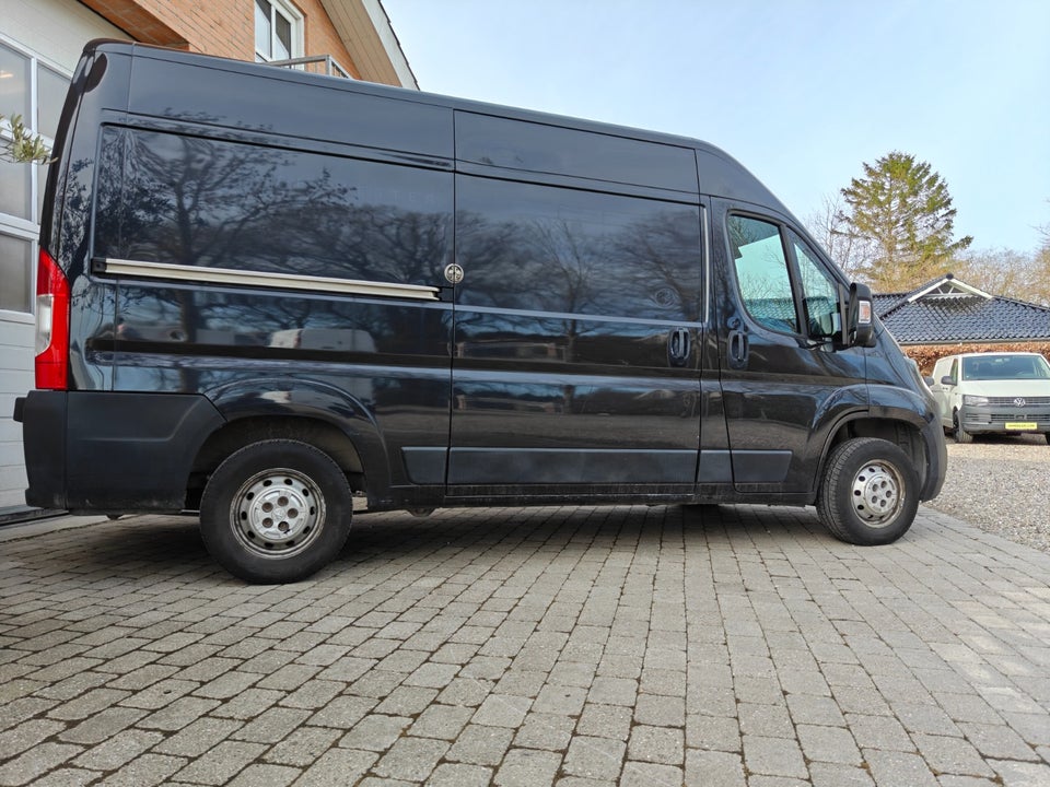Peugeot Boxer 330 2,0 BlueHDi 130 L2H2
