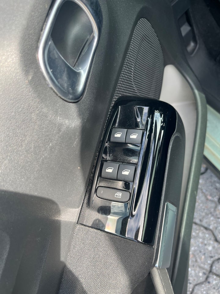 Citroën C3 1,5 BlueHDi 100 Shine Sport 5d