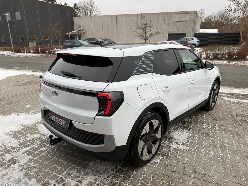 Ford Explorer 77 Premium Extended Range 5d