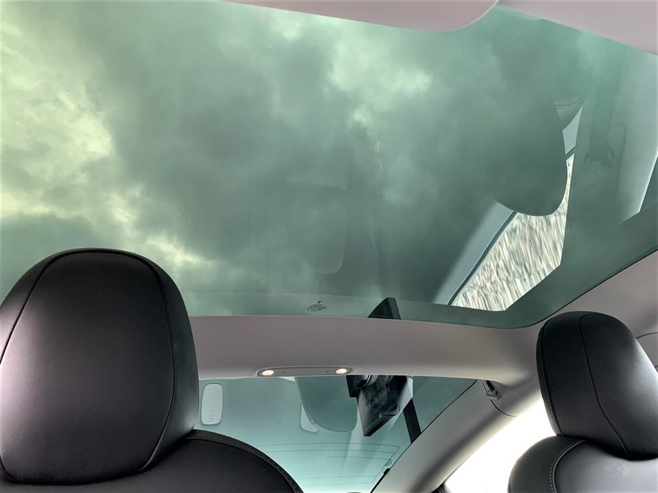 Tesla Model 3 RWD 4d