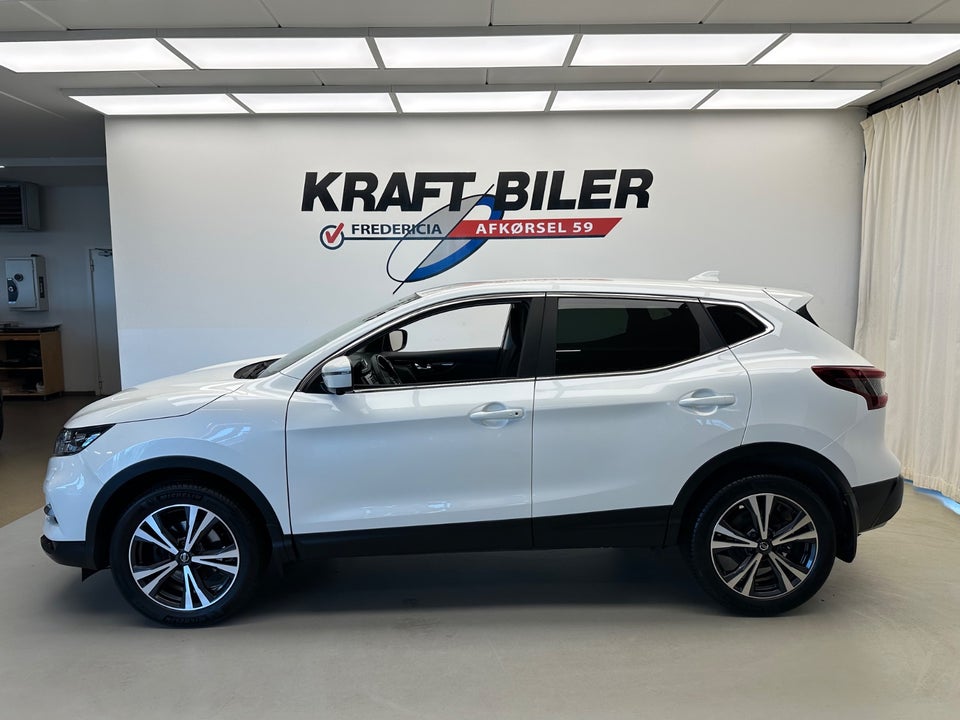 Nissan Qashqai 1,3 Dig-T 140 N-Connecta 5d