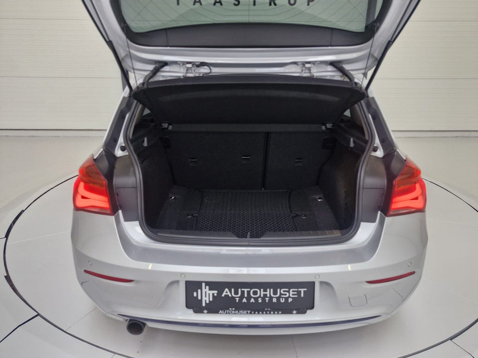 BMW 118i 1,5 Sport Line aut. 5d