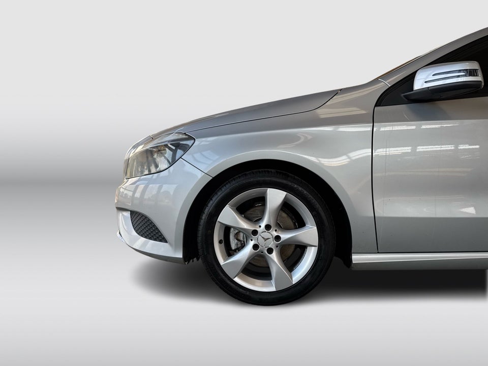 Mercedes A200 2,2 CDi Urban 5d