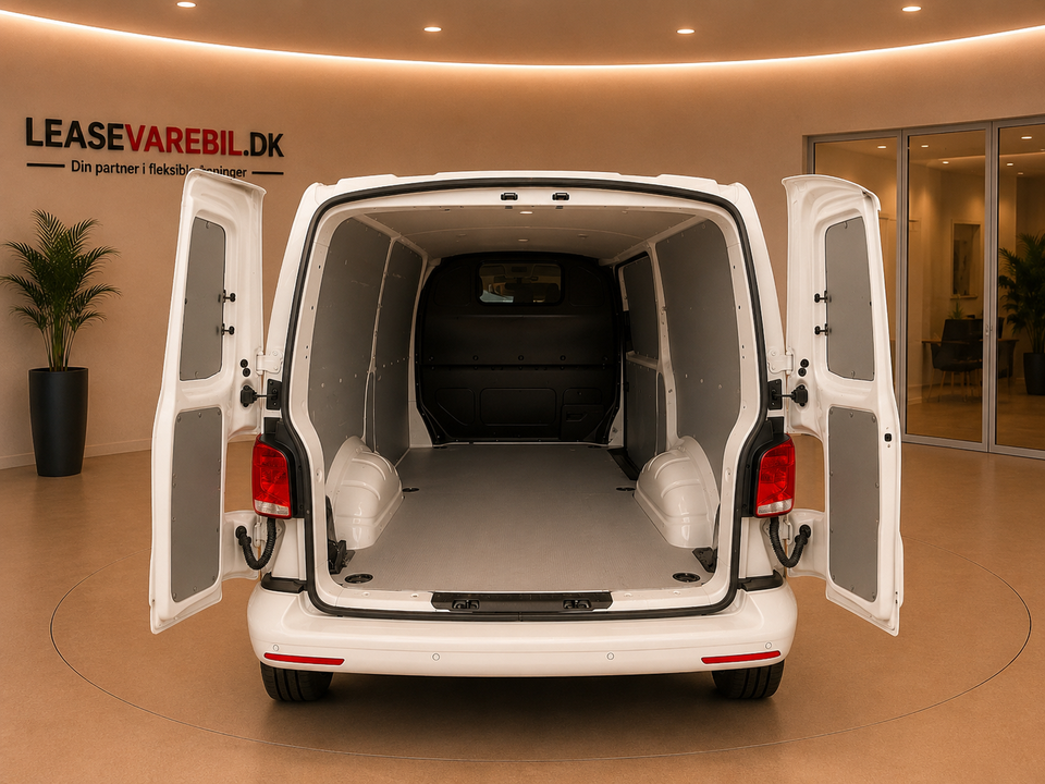 VW Transporter 2,0 TDi 199 Kassevogn DSG 4Motion kort