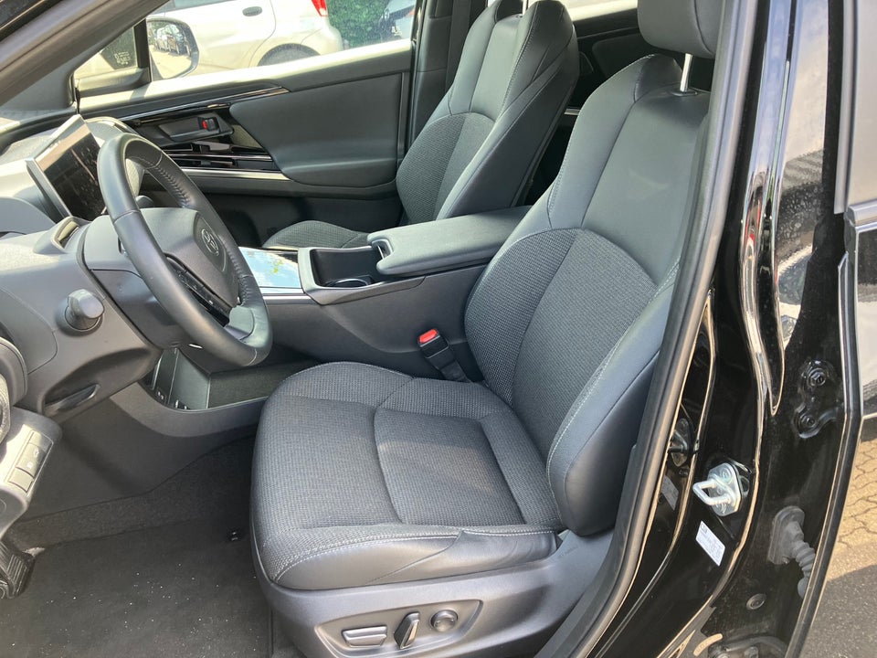 Toyota bZ4X Active 5d