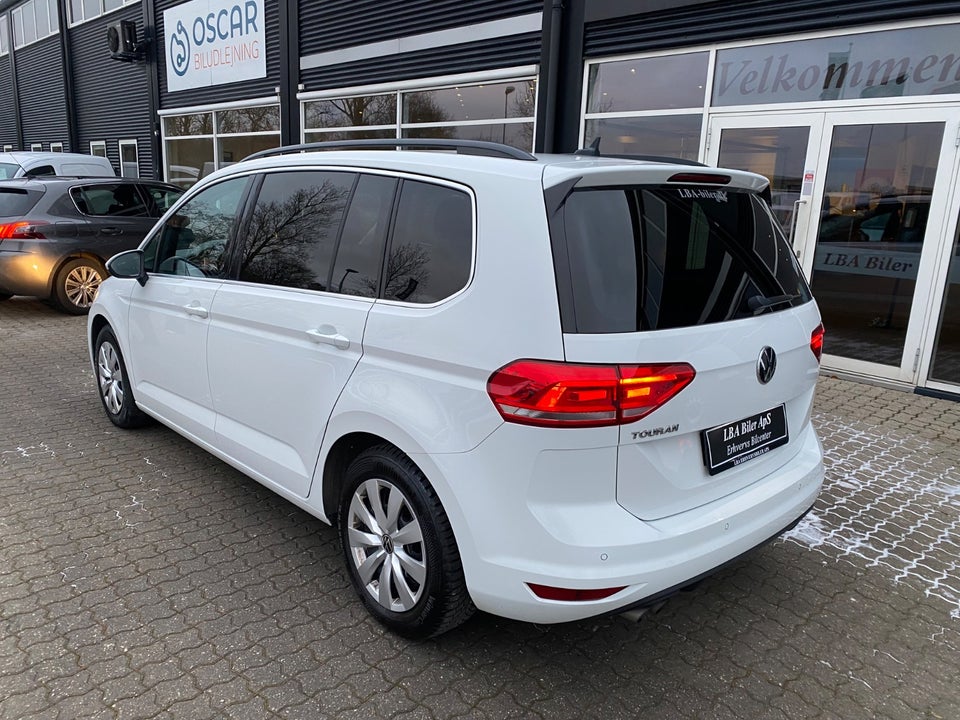 VW Touran 2,0 TDi 150 Comfortline DSG Van 5d