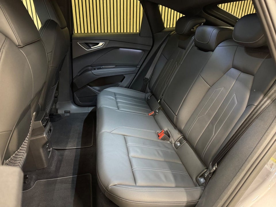 Audi Q4 e-tron 50 S-line Sportback quattro 5d